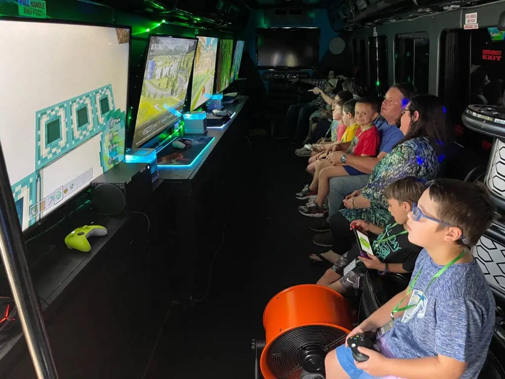 Video Gaming Bus